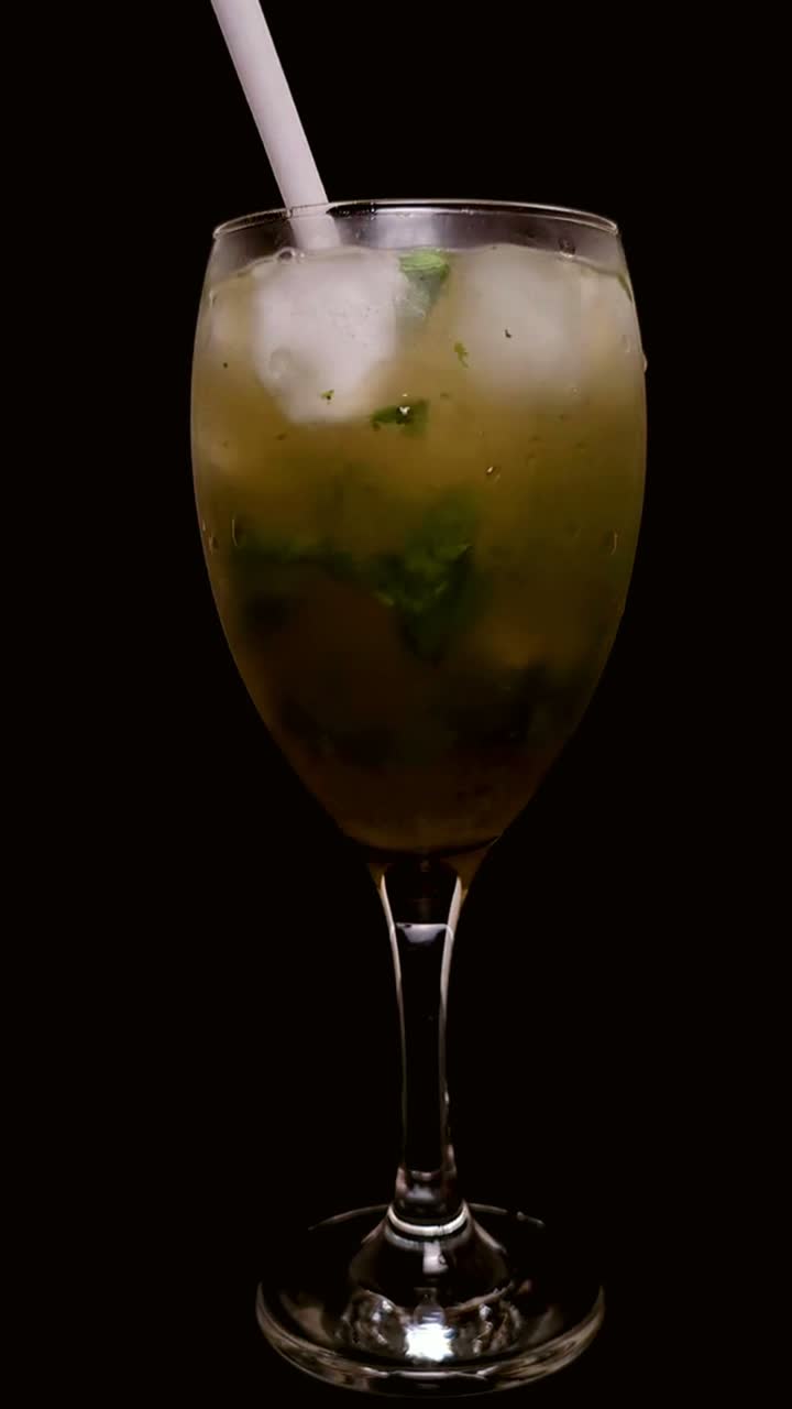 Préparation d'un mojito, Le Rituel Bar